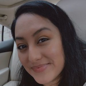 Meet your Posher, Jackeline